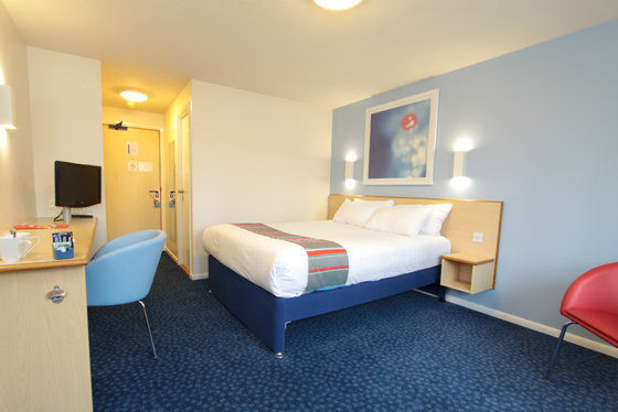 فندق ترافيلودج كامبريدج سوافيسي الغرفة الصورة